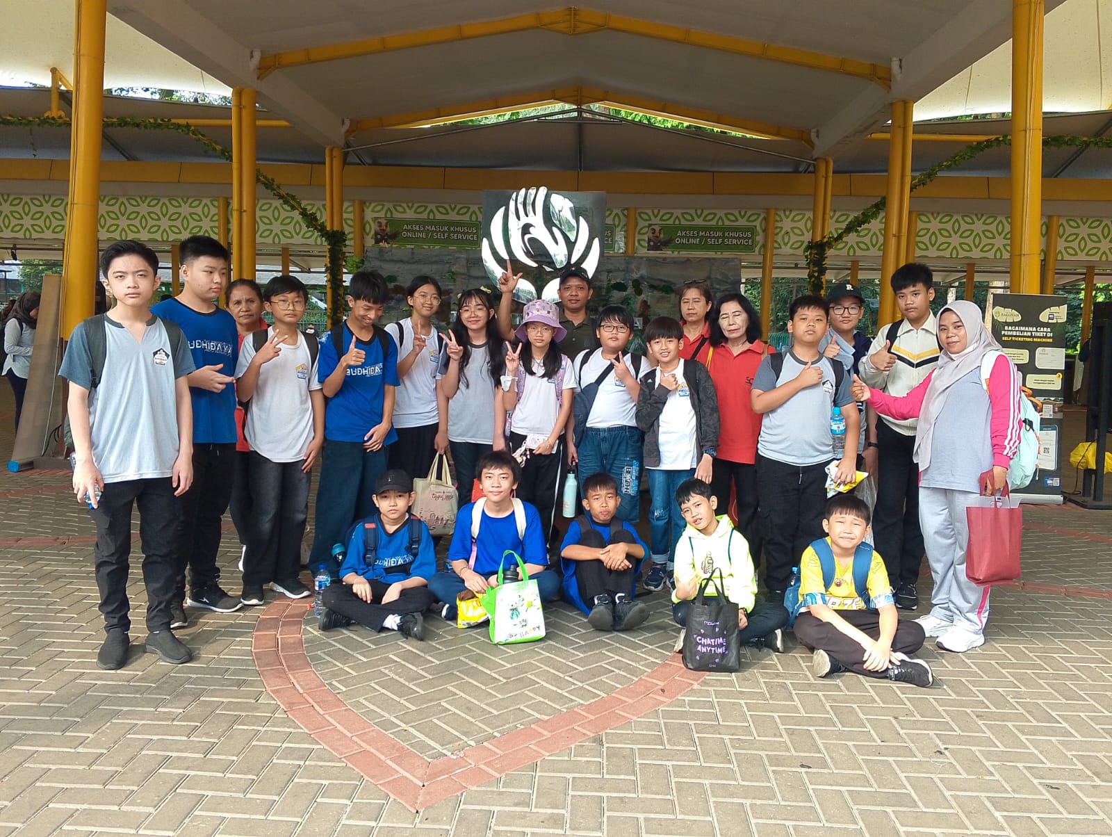 Kegiatan Edukatif SDS Tridharma Budhidaya: Belajar dan Mengenal Satwa di Kebun Binatang Ragunan